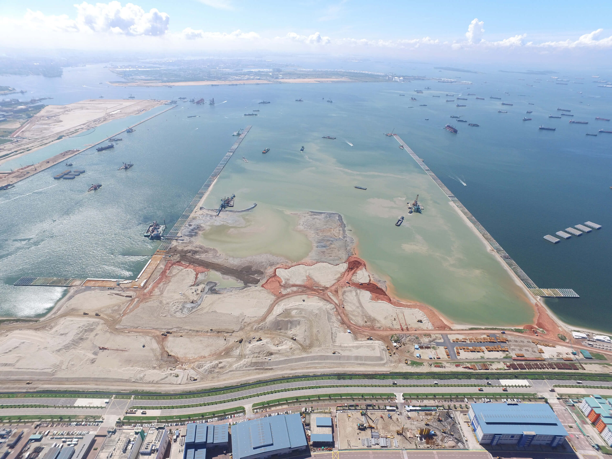 ツアスターミナル埋立(シンガポール)の写真