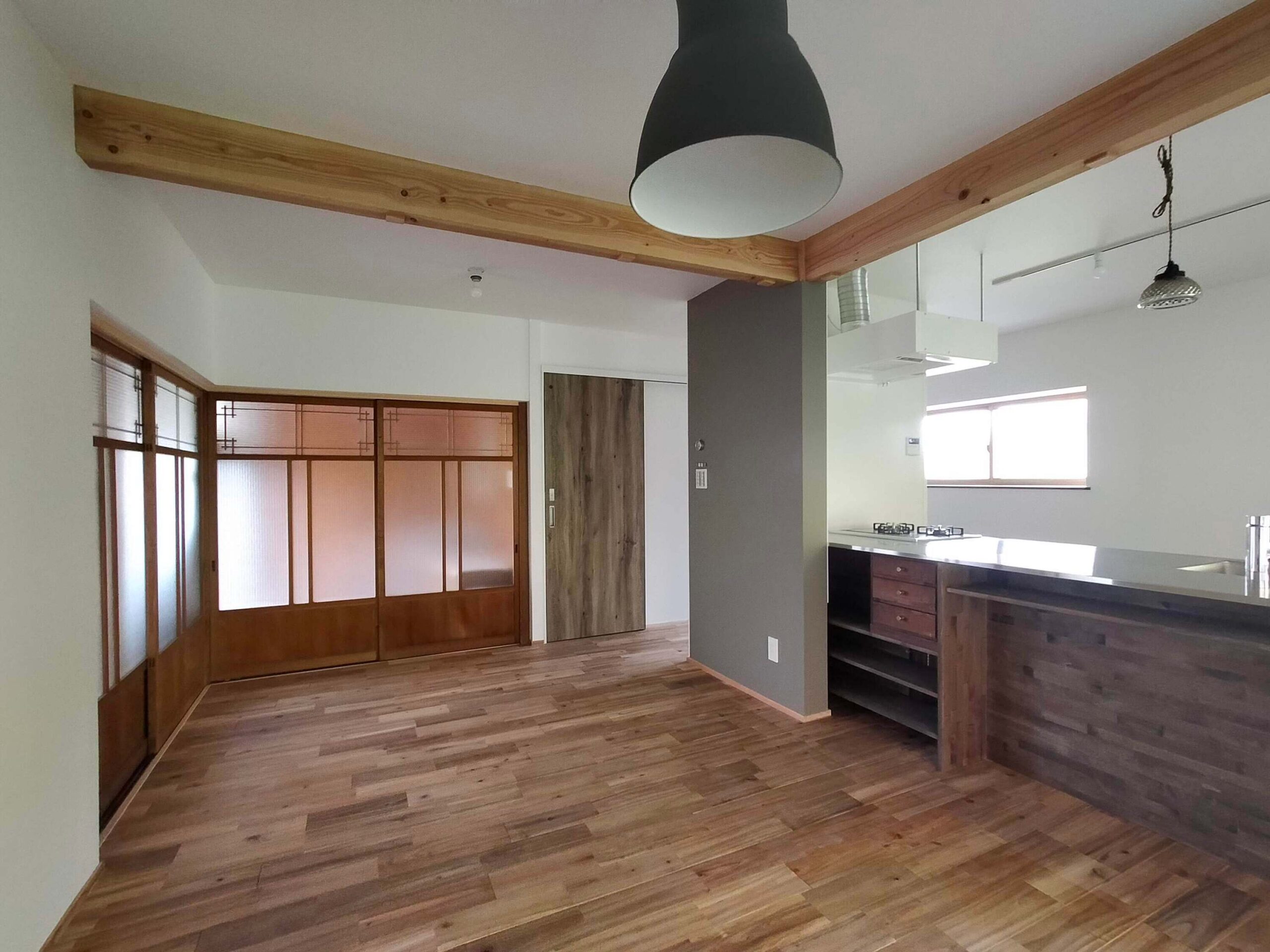 【性能向上リノベ】集うキッチンの写真