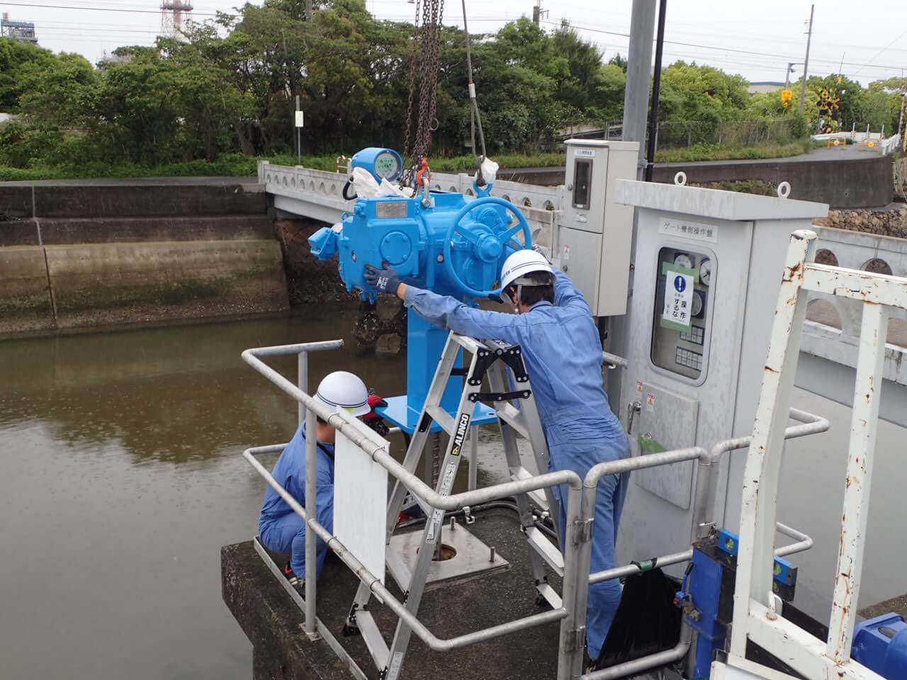 各自担当業務の写真