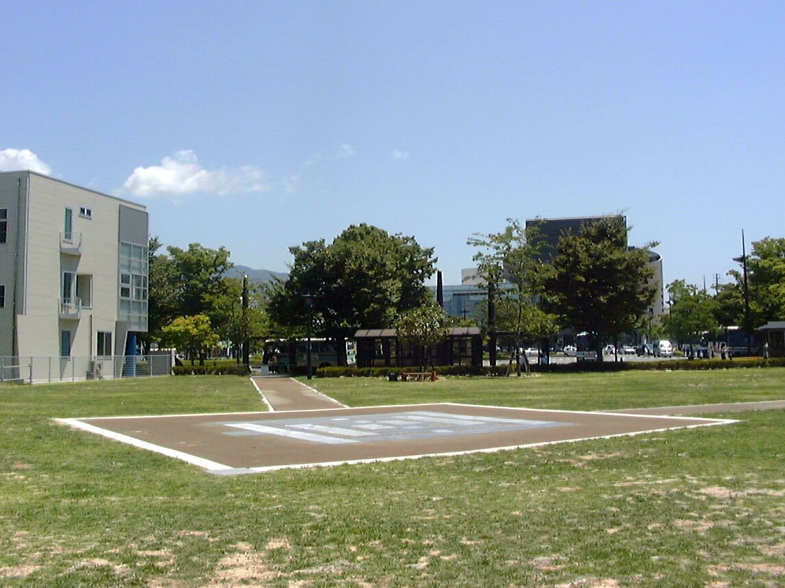 防府駅前多目的広場の写真