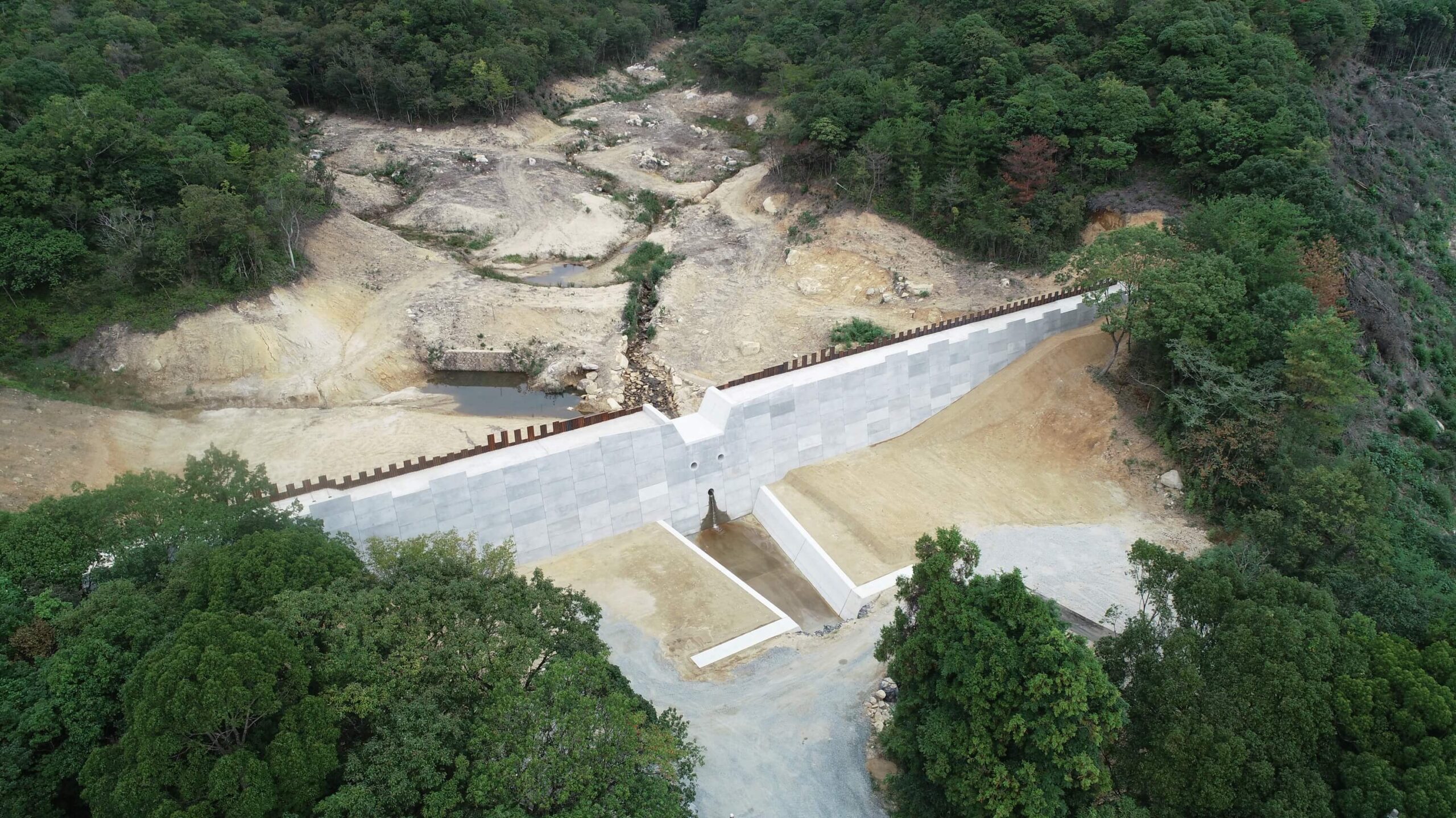 峪東谷川砂防工事の写真