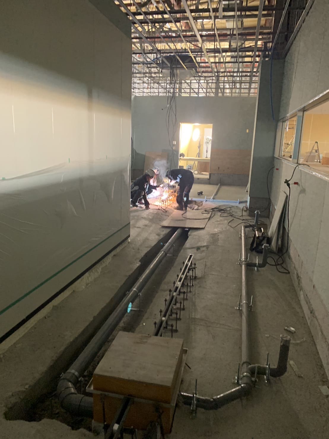 午後工事開始の写真