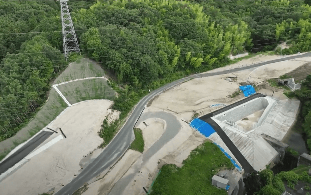 令和3年度岩国・大竹道路室の木地区第2改良工事の写真