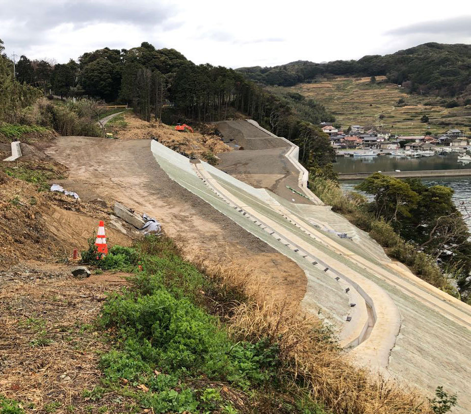 一般県道油谷港線 道路改良工事 の写真