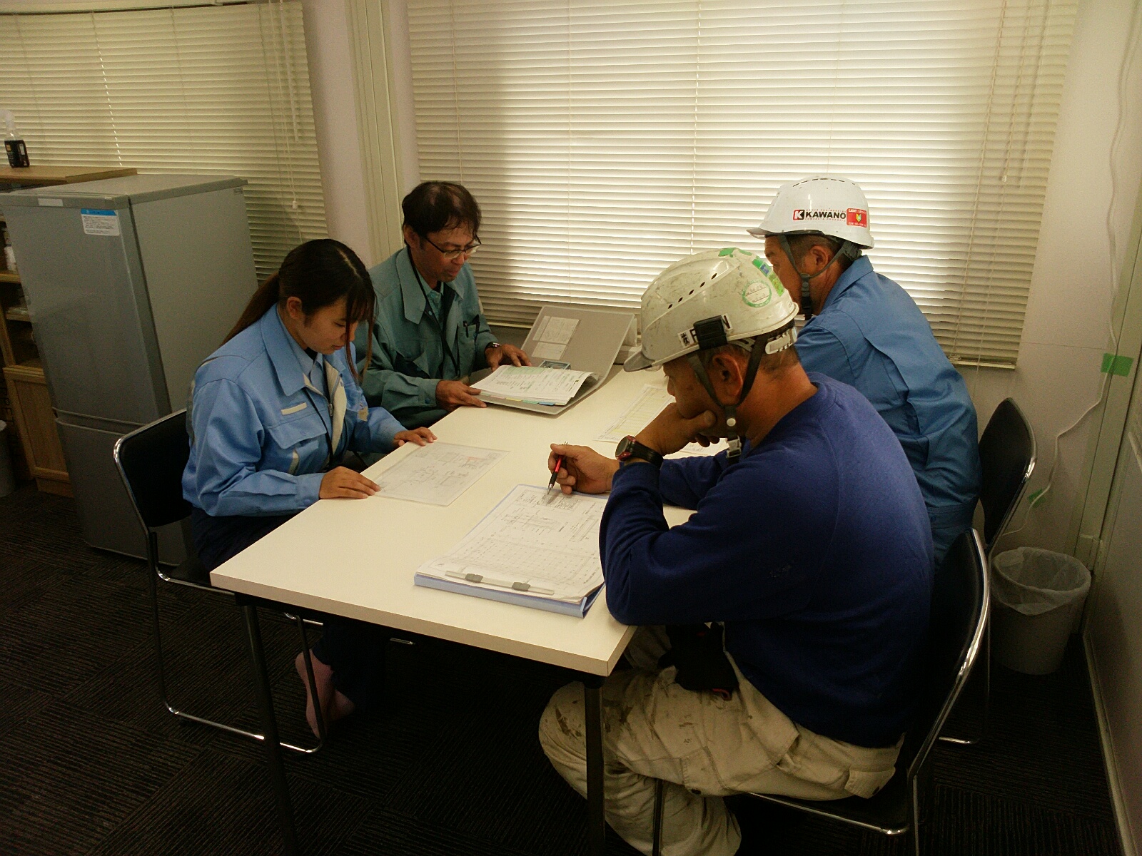着工前　関係者打合せの写真