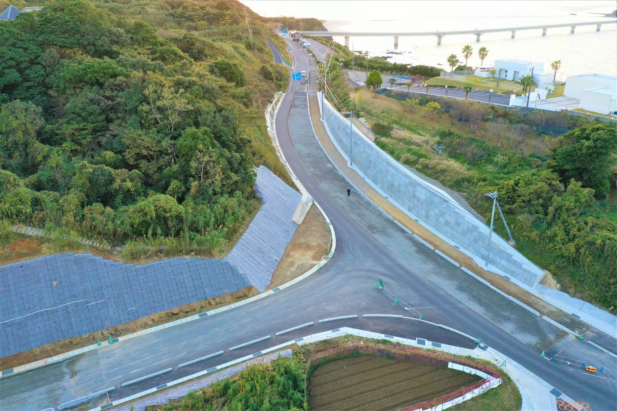 角島大橋線交差点改良工事の写真