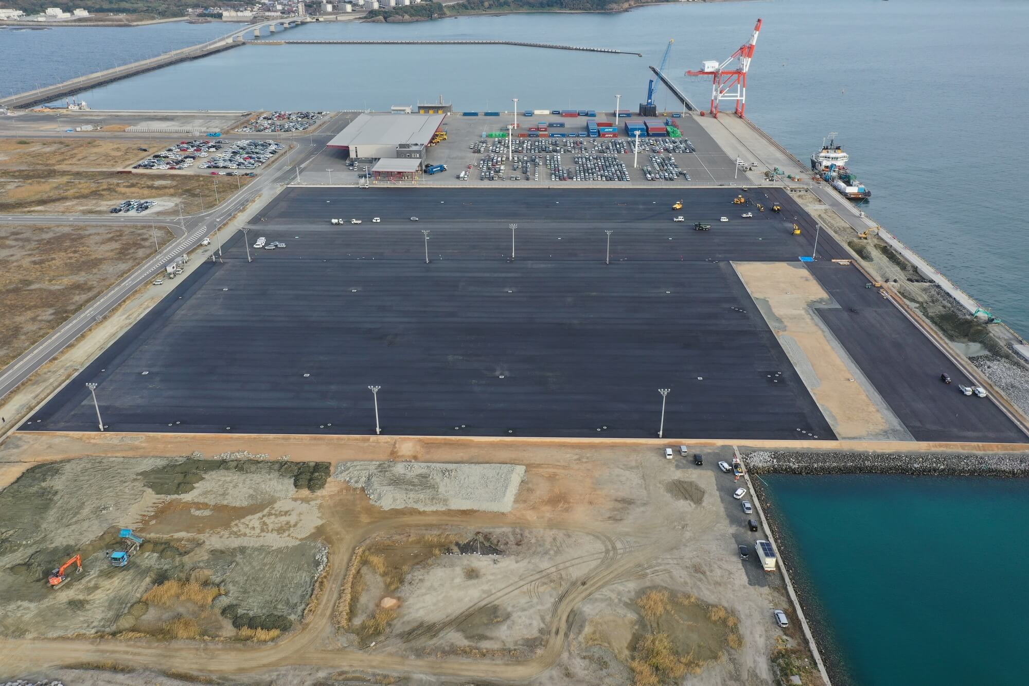 新港地区駐車場整備工事の写真