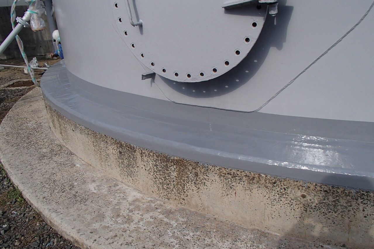 タンクの雨水浸入防止工事の写真