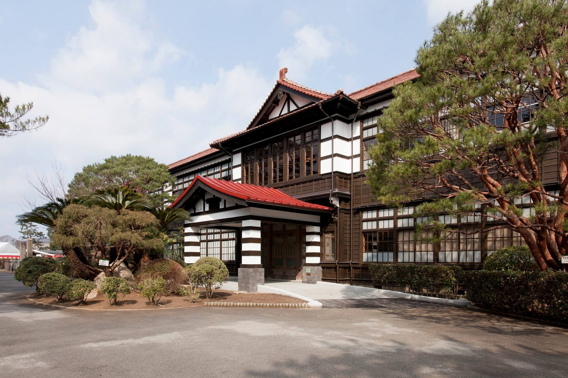 萩明倫学舎 本館の写真