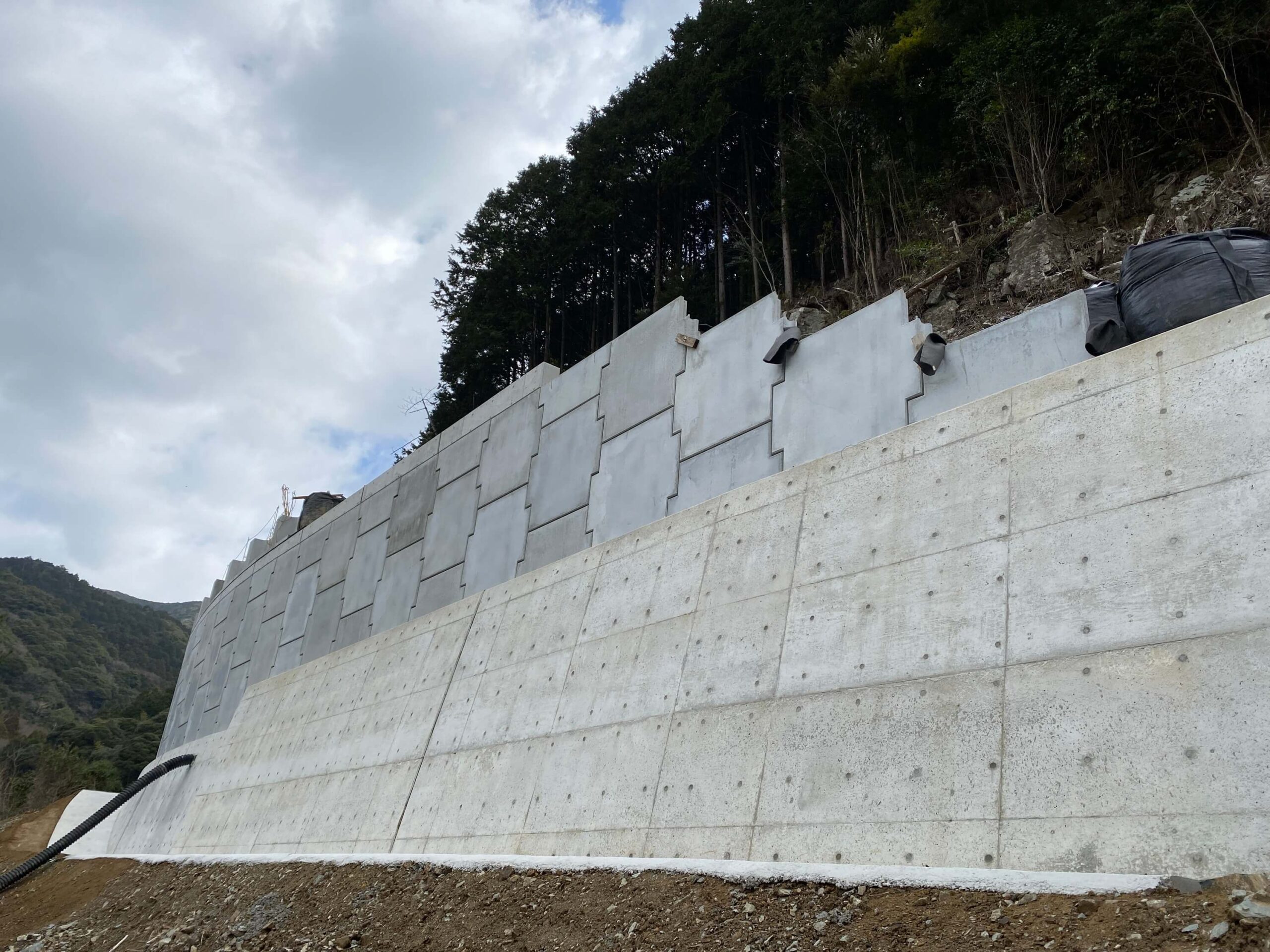 大河内ダム 深川川総合開発事業 林道付替（補正）工事 第21工区の写真