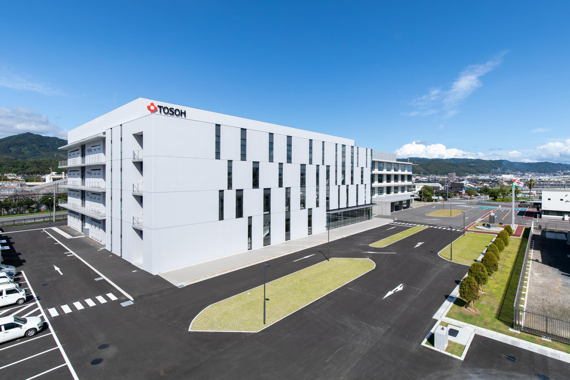 東ソー株式会社研究棟の写真