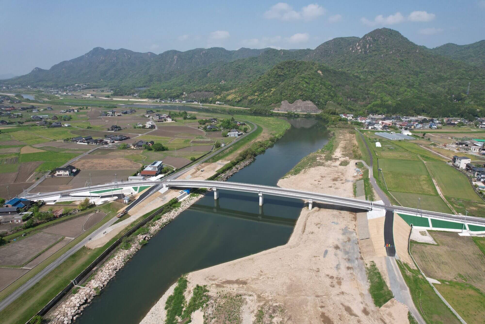 令和3年度佐波川睦美橋第2取付道路他工事の写真