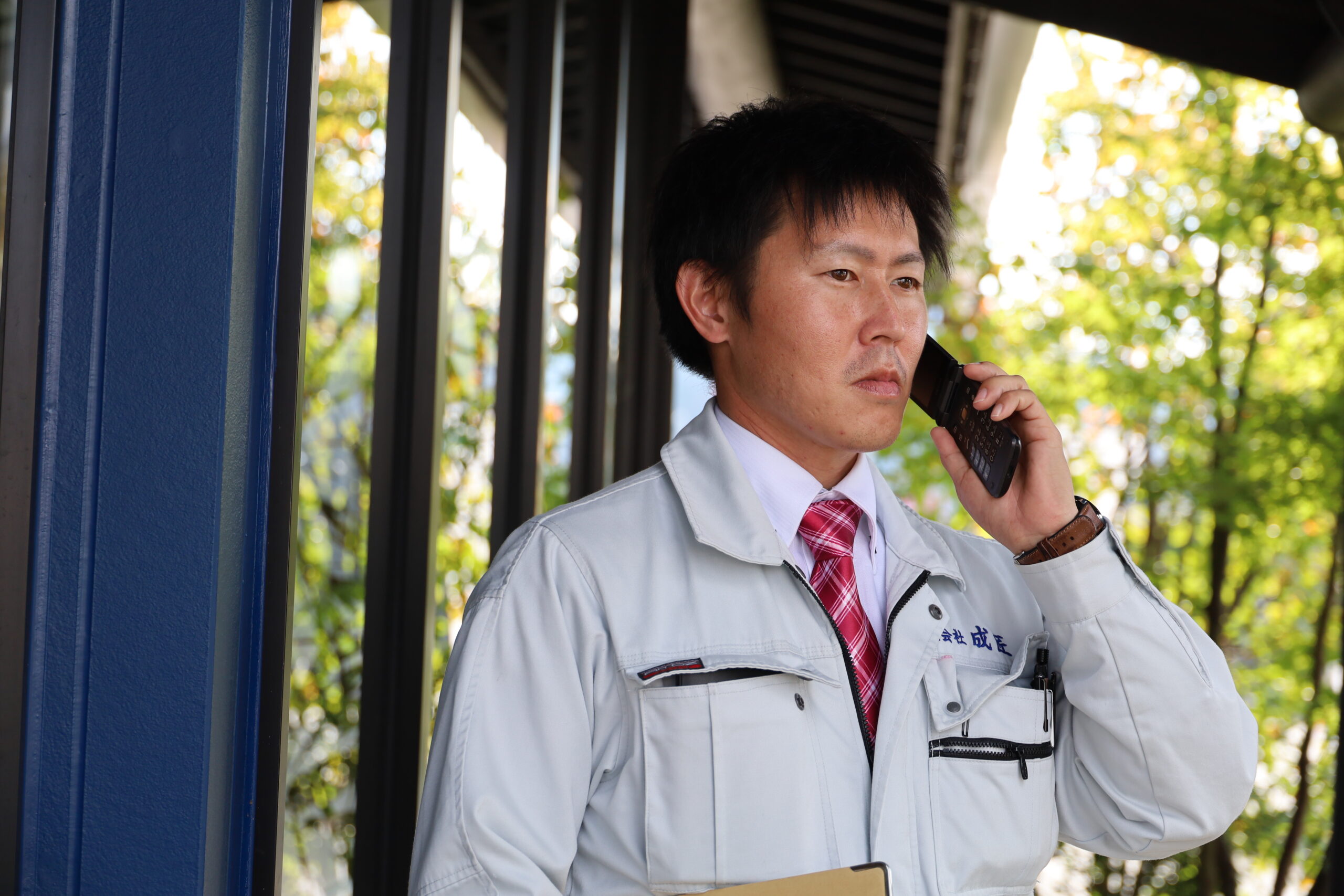 関係業者への連絡・発注業務	の写真