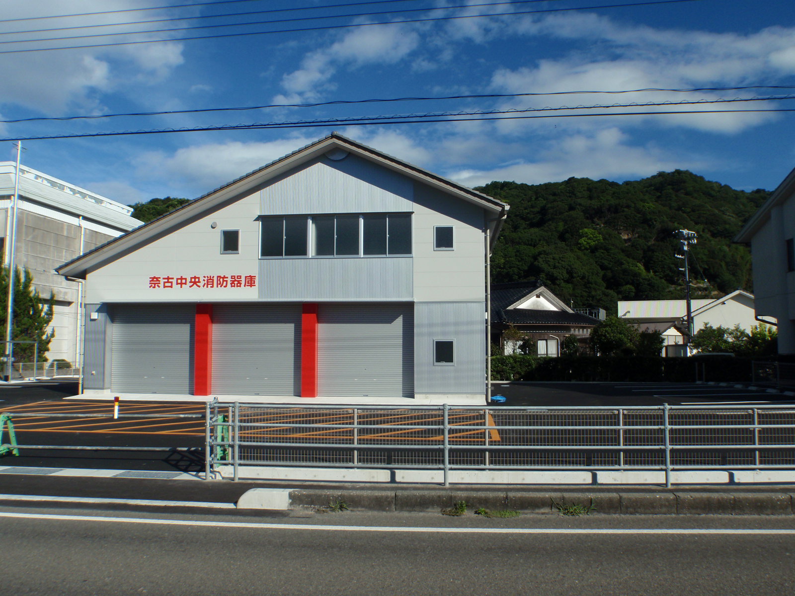 奈古中央消防器庫新築工事の写真