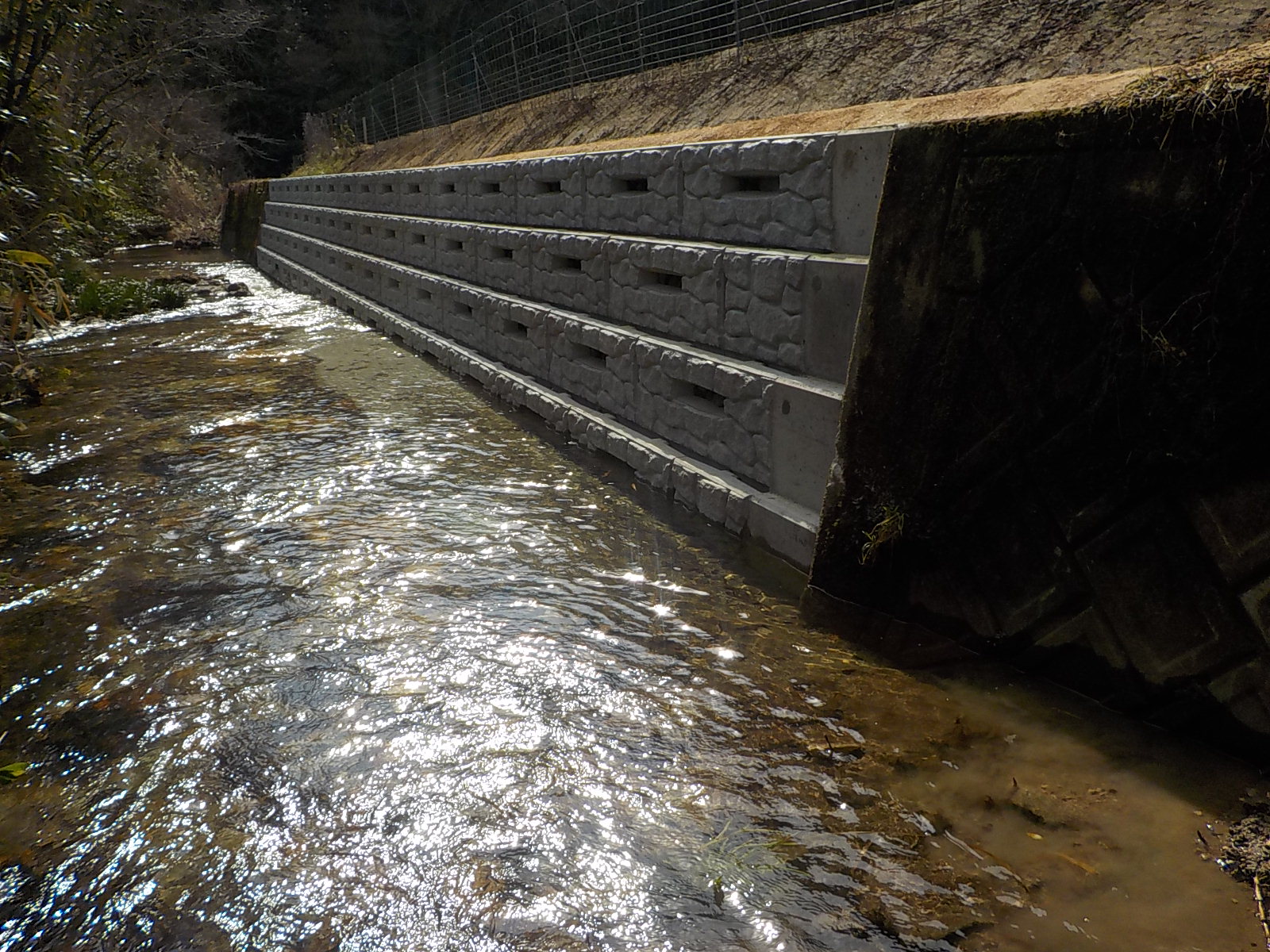 普通河川開作川河川災害復旧工事の写真