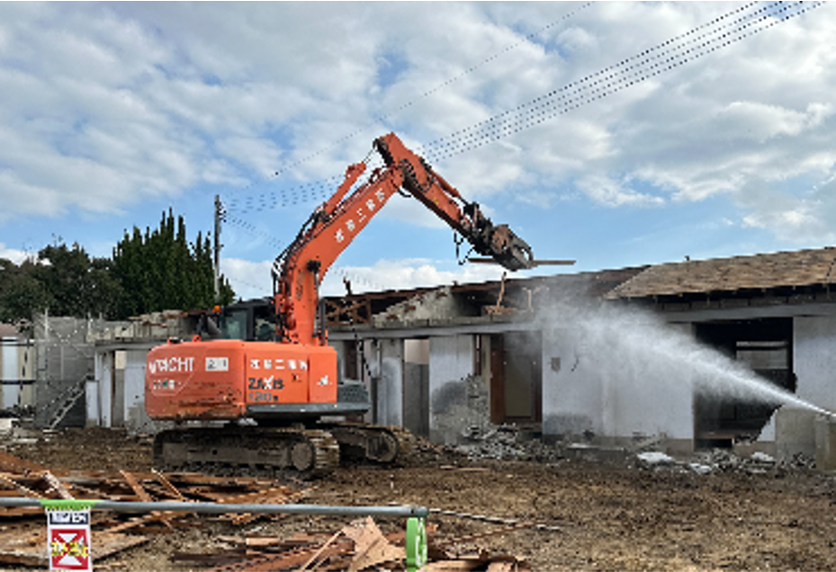 平原団地20・19・18棟解体工事の写真