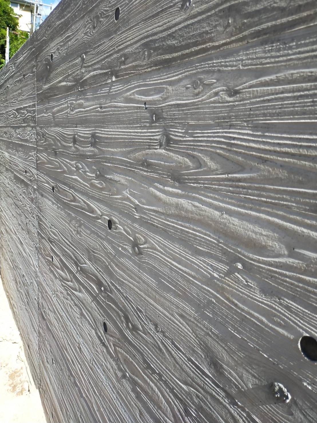 【特殊左官工事】<br>杉板コンクリート仕上げの写真