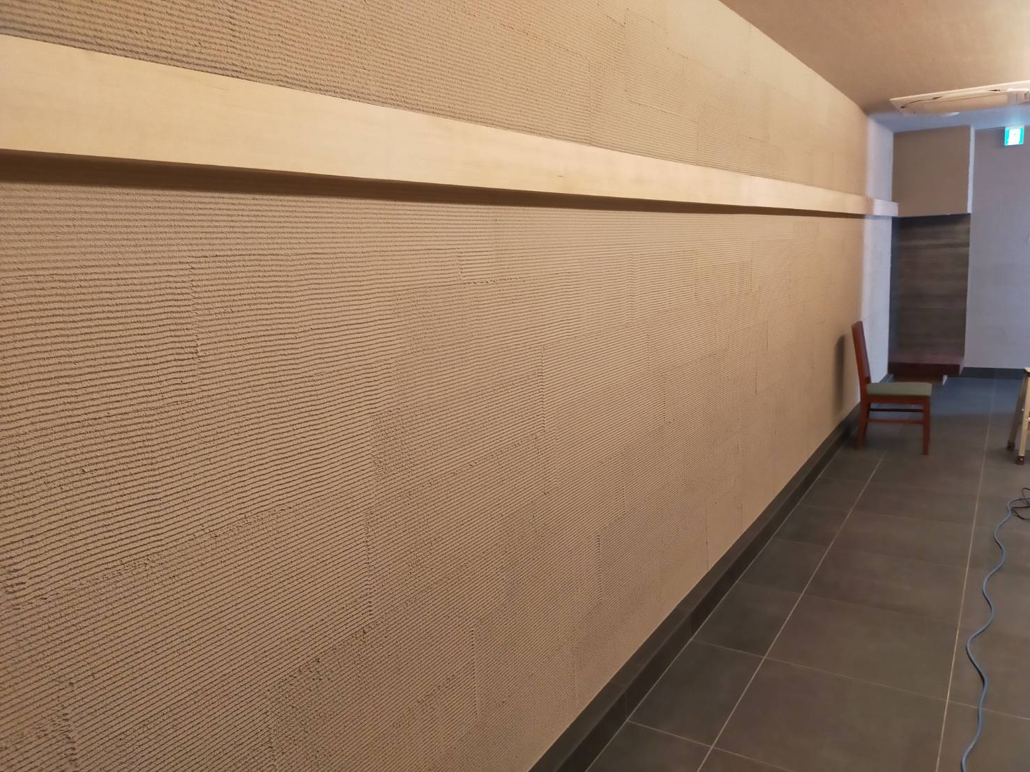 【一般左官工事】<br>店舗デザイン壁の写真