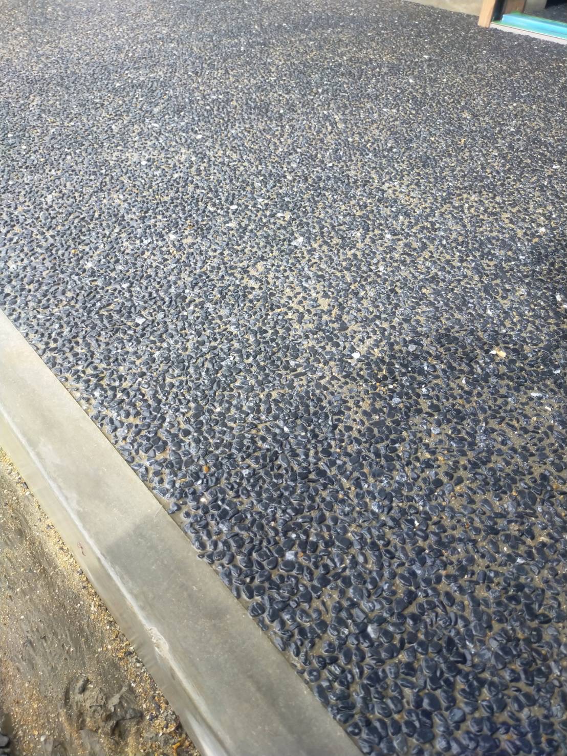 【外構工事一式】<br>洗い出し仕上げの写真