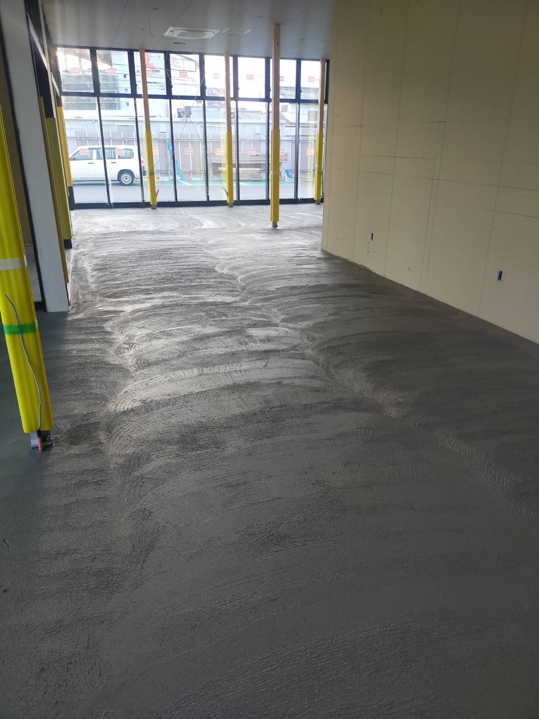 【コンクリート工事】<br>店舗土間打ちの写真