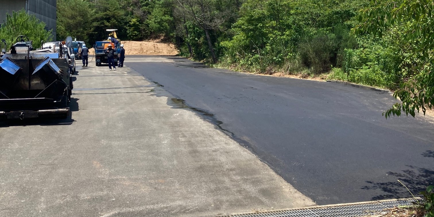 S社様構内舗装工事の写真