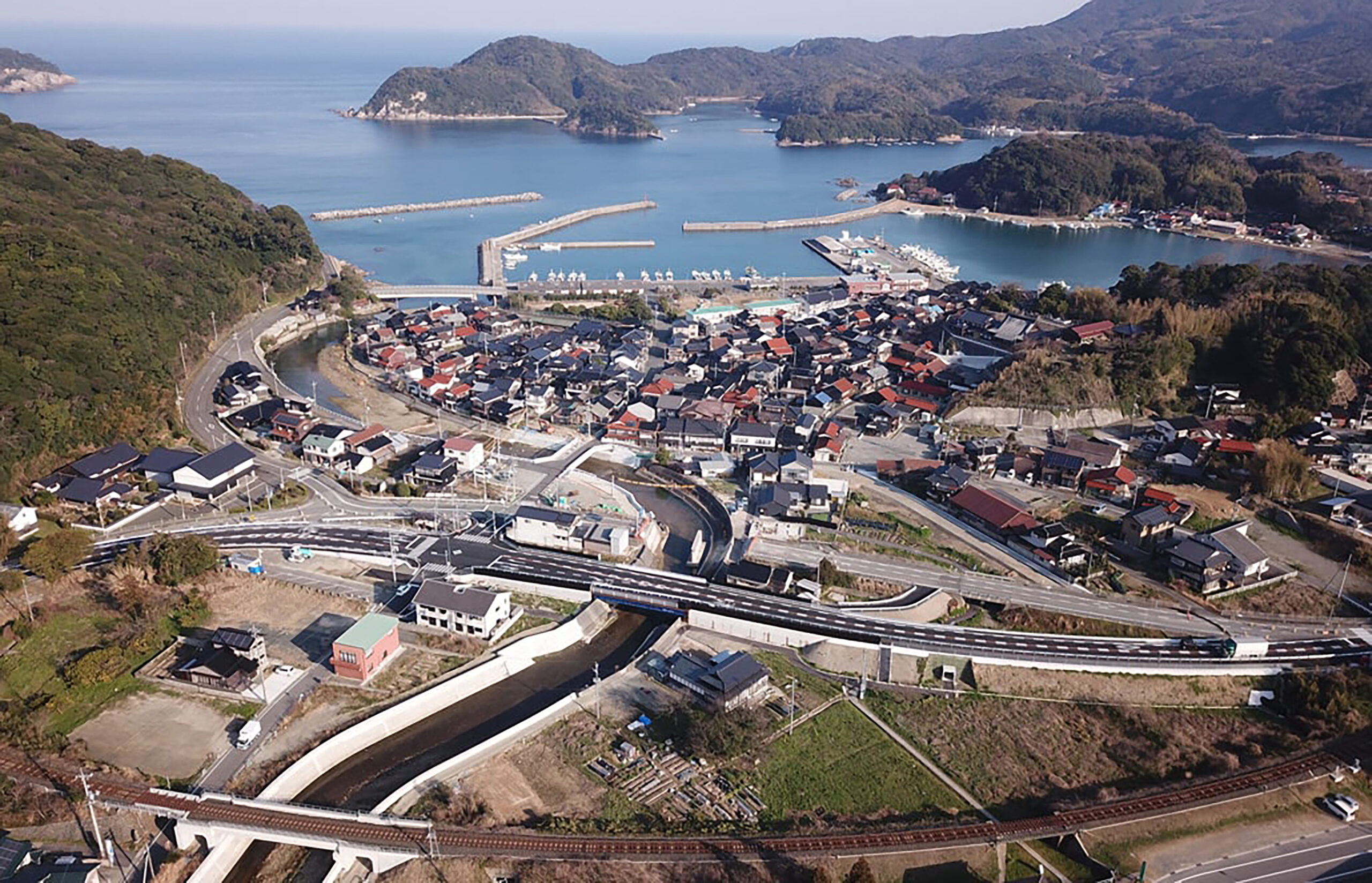 国道191号中津橋上部工撤去外工事の写真