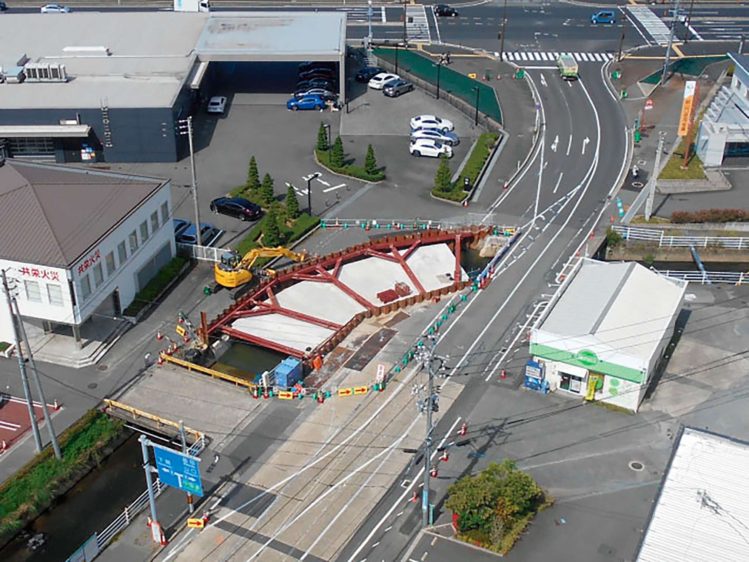 1次施工ボックスカルバート設置の写真