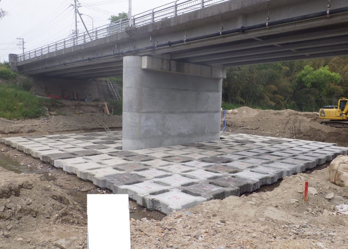 橋梁・道路工事の写真