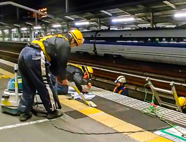 駅施設の保守の写真
